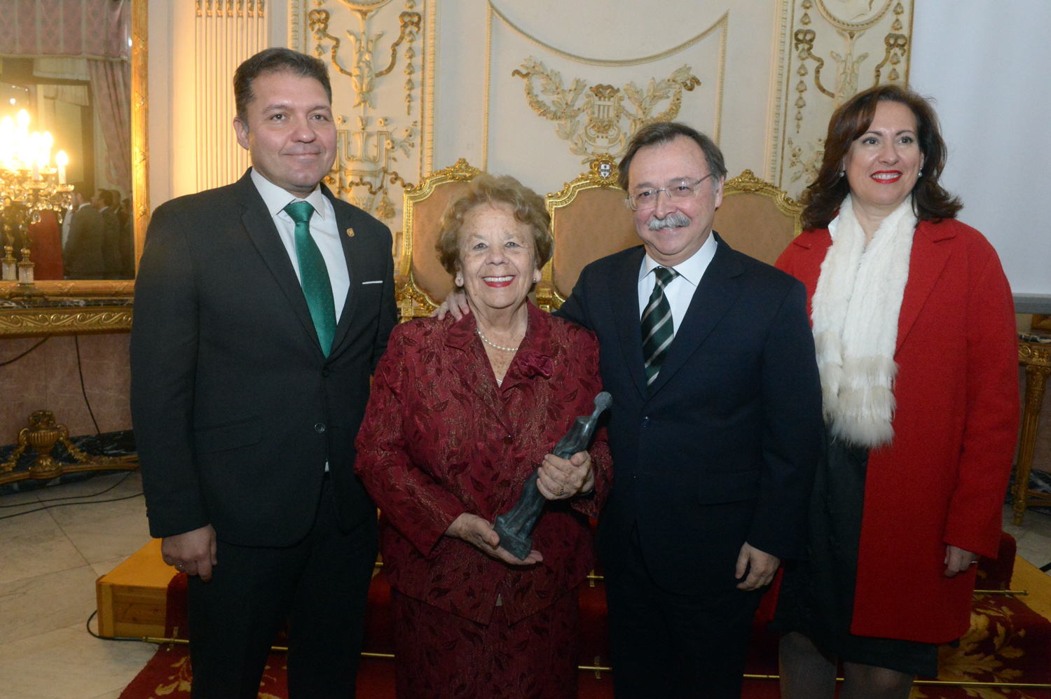 PREMIO-MARÍA-DE-EZA